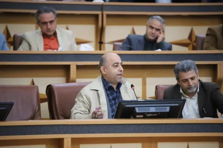نشست تخصصی فعالان اقتصادی و همایش تجلیل از برگزیدگان صنعتی و معدنی استان گیلان