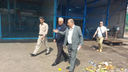 بازدید حاج مصطفی دارایی نژاد از میدان بار ولیعصر رشت ۲۱ شهریورماه ۱۴۰۳